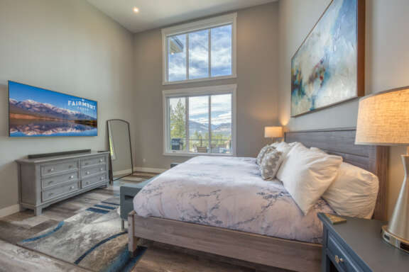 Bedroom 1 Master Bedroom with Ensuite, King Bed Main Level