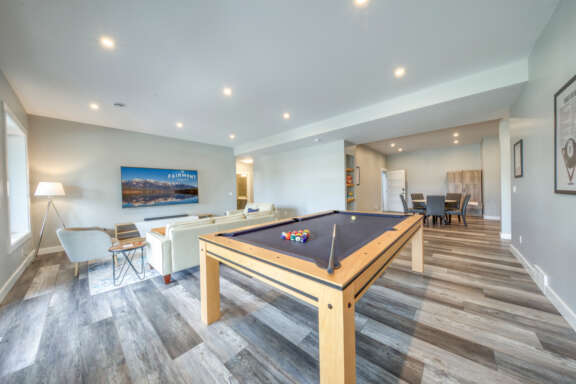 Family Room Pool Table, Huge TV with Cable and Steaming Services