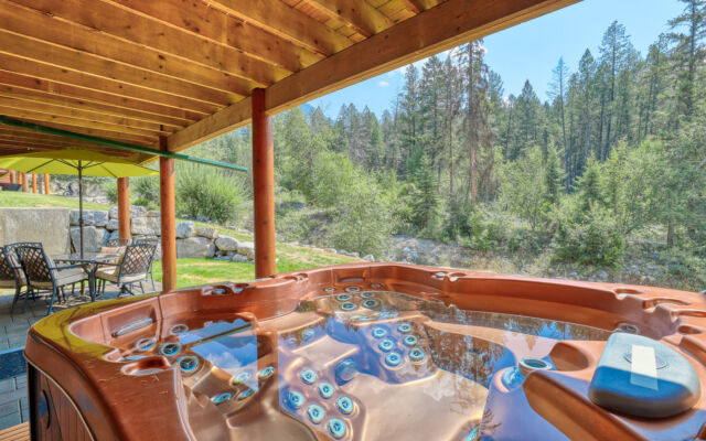 Located along the beautiful creek with views to the Fairmont Rocky Mountain Range