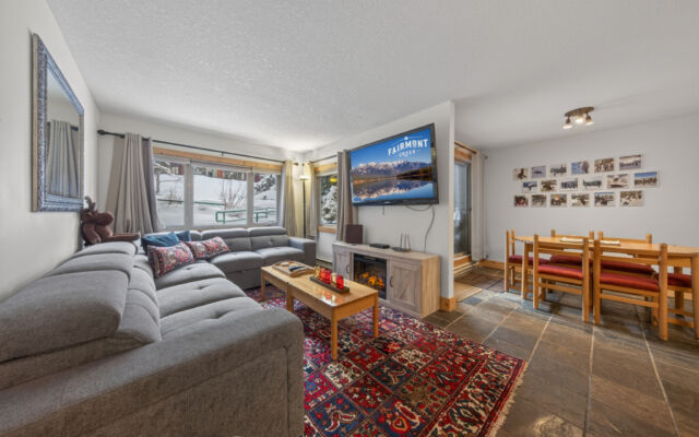 213 Toby Creek Lodge Chris Conway Photo 1