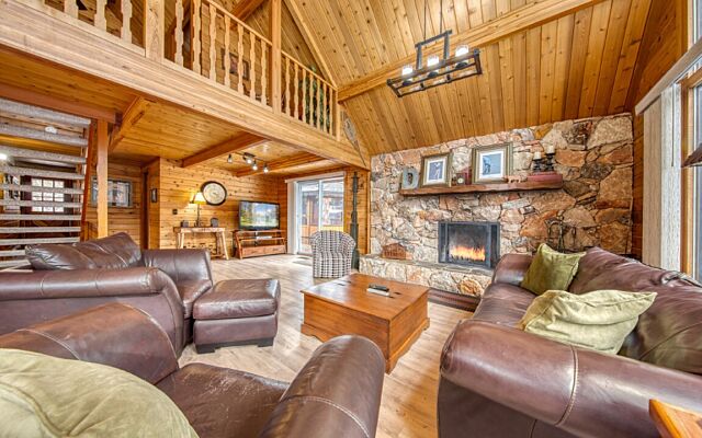 Spring Creek Vacation Rental Fairmont Hot Springs 41 Copy