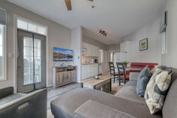 Living area to Kitchenette