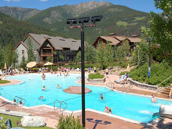 Panorama Pool Medium