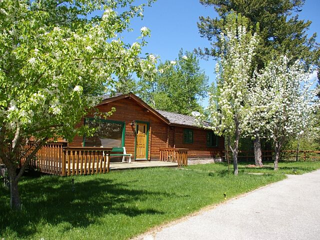 Creekside Front