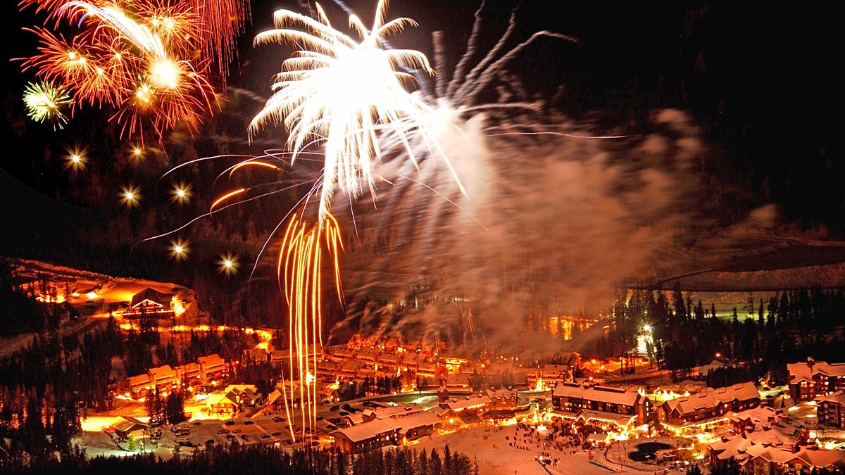 Panorama Fireworks and… Fairmont Creek Vacation Rentals