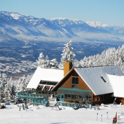 Fairmont Hot Springs Day Lodge