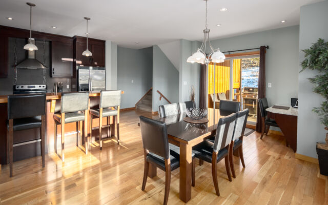 Soak in the natural light at the Kootenay Townhome